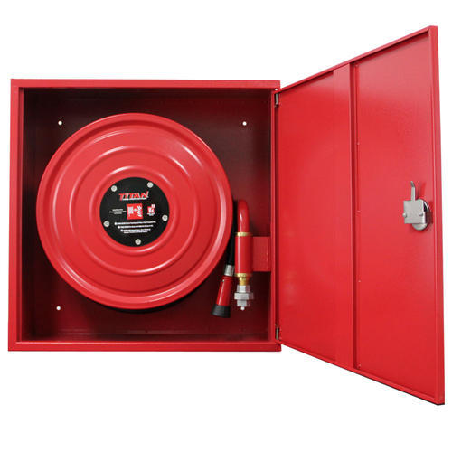 titan fire hose 500x500 1
